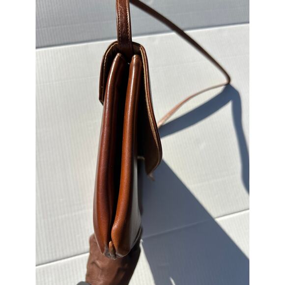 Crown Lewis Purses | Vintage Chestnut Brown Leather Shoulder Bag - Picture 9 of 17